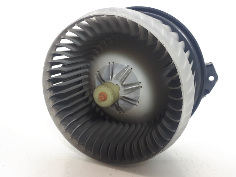 Recambio de motor calefaccion para suzuki swift berlina (mz) gl (3-ptas.) referencia OEM IAM AV2727000311  