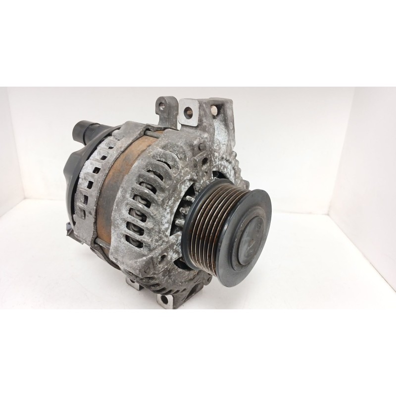 Recambio de alternador para honda civic viii hatchback (fn, fk) 2.2 ctdi (fk3) referencia OEM IAM 1042104860  