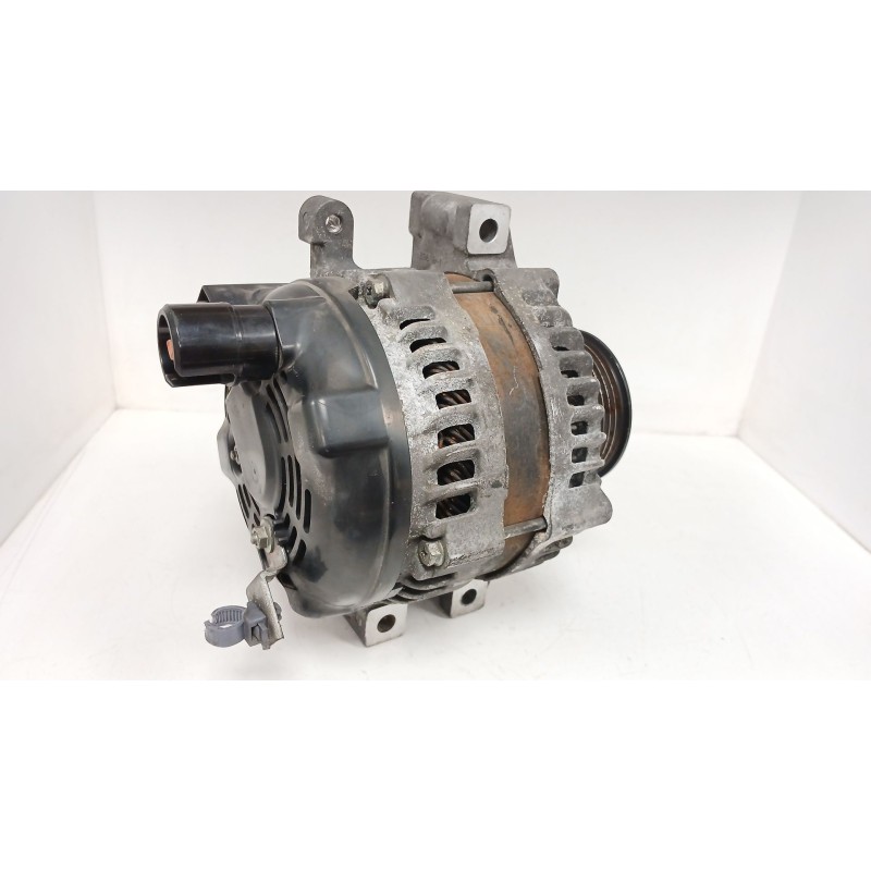 Recambio de alternador para honda civic viii hatchback (fn, fk) 2.2 ctdi (fk3) referencia OEM IAM 1042104860  