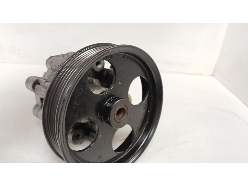Recambio de bomba direccion para citroën c3 ii (sc_) 1.4 hdi 70 (sc8hzc, sc8hr0, sc8hp4) referencia OEM IAM 13273784  B9K11930