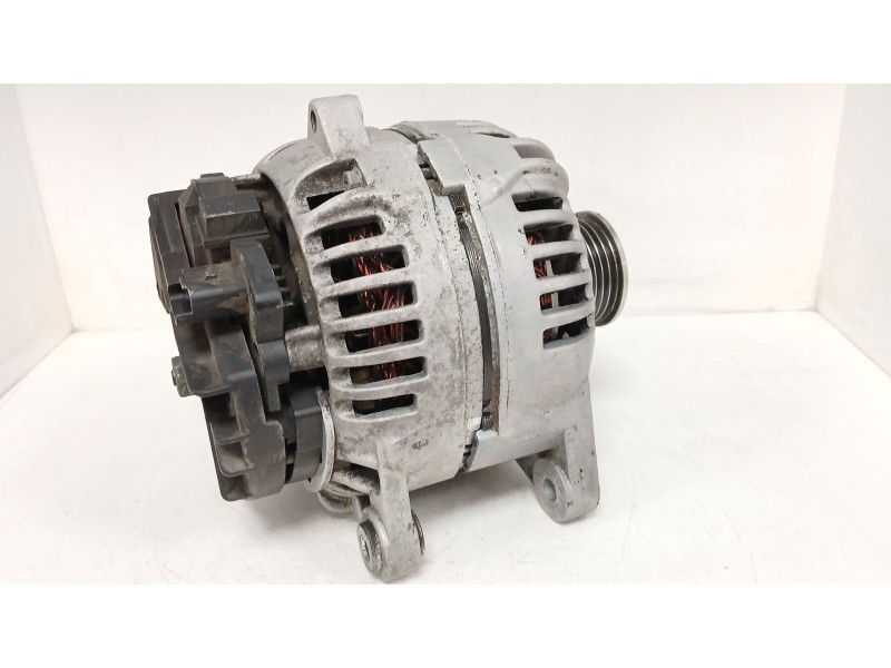 Recambio de alternador para nissan interstar furgoneta (x70) dci 100 referencia OEM IAM   