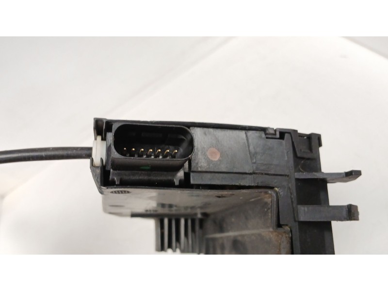 Recambio de cerradura puerta delantera derecha para peugeot 308 sw ii (lc_, lj_, lr_, lx_, l4_) 1.2 thp 130 referencia OEM IAM 9