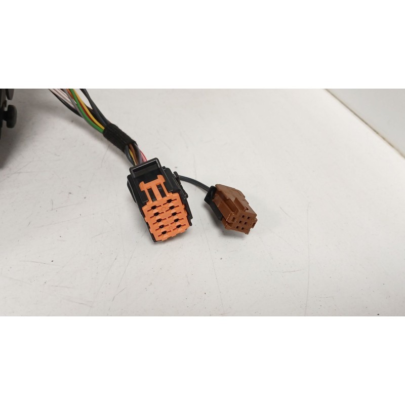 Recambio de retrovisor derecho para peugeot 308 sw ii (lc_, lj_, lr_, lx_, l4_) 1.2 thp 130 referencia OEM IAM   