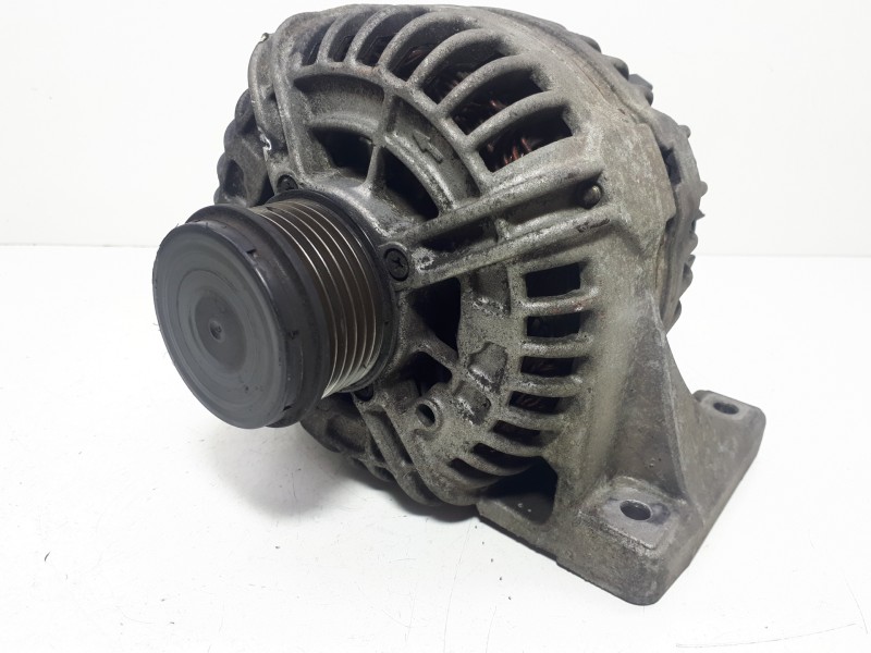 Recambio de alternador para volvo xc90 d5 kinetic (136kw)(7 asientos) referencia OEM IAM 30667895 0124625024 