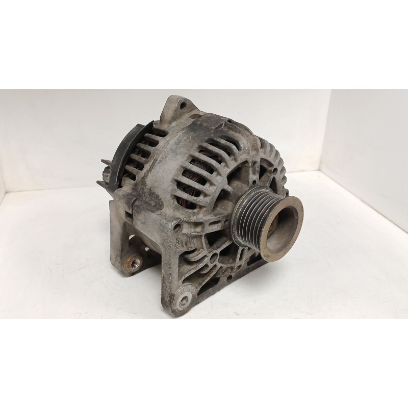 Recambio de alternador para renault megane ii (bm0/1_, cm0/1_) 1.9 dci (bm0g, cm0g) referencia OEM IAM 8200290215 2542818C TG11C