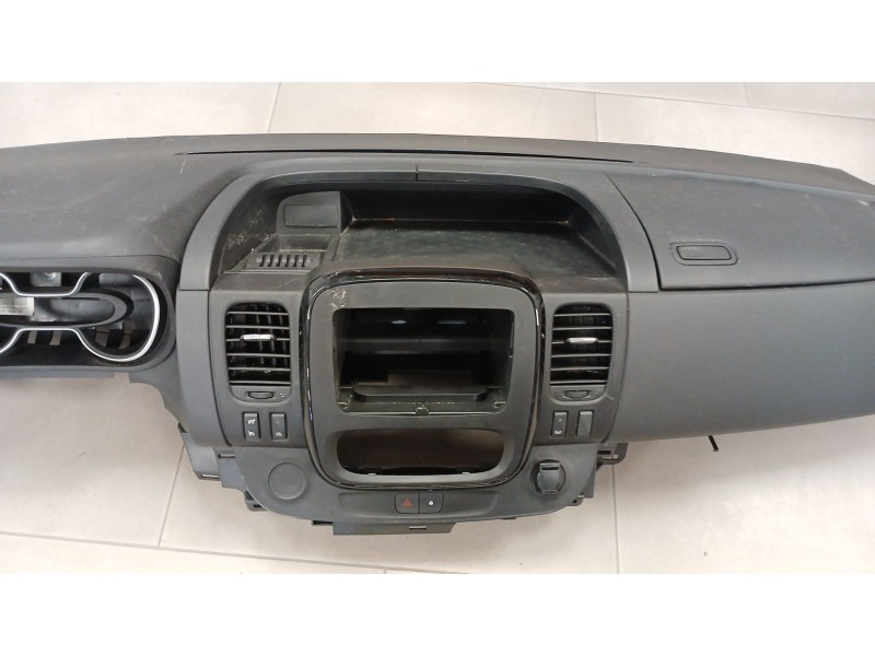 Recambio de salpicadero para opel vivaro b autobús (x82) 1.6 cdti (06) referencia OEM IAM 34270933F      985700580R  308002610AB