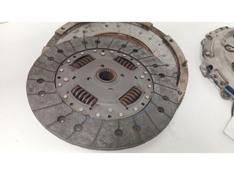Recambio de kit embrague para ford transit connect (p65_, p70_, p80_) 1.8 tdci referencia OEM IAM   