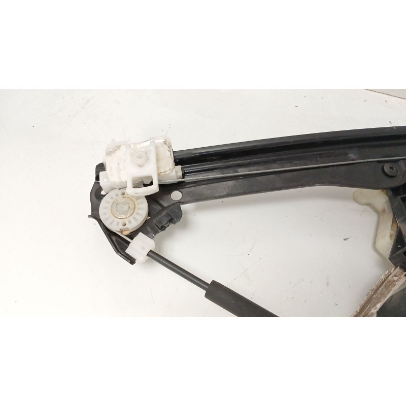 Recambio de elevalunas delantero derecho para peugeot 308 sw ii (lc_, lj_, lr_, lx_, l4_) 1.2 thp 130 referencia OEM IAM    Recambio de elevalunas delantero derecho para peugeot 308 sw ii (lc_, lj_, lr_, lx_, l4_) 1.2 thp 130 referencia OEM IAM