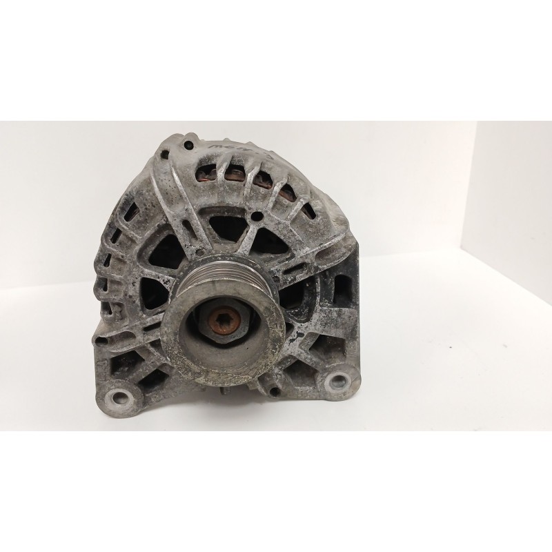 Recambio de alternador para renault megane iii hatchback (bz0/1_, b3_) 1.9 dci (bz0n, bz0j) referencia OEM IAM   