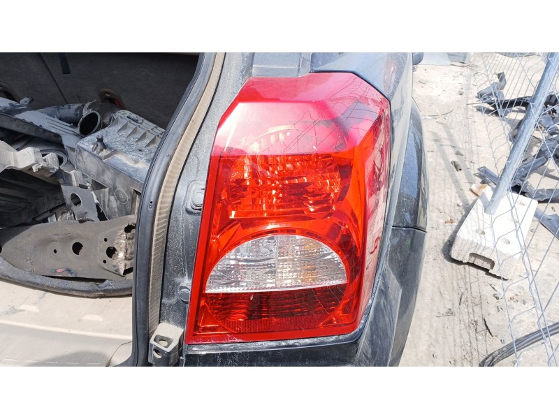 Recambio de piloto trasero derecho para dodge caliber 2.0 crd referencia OEM IAM    Recambio de piloto trasero derecho para dodge caliber 2.0 crd referencia OEM IAM