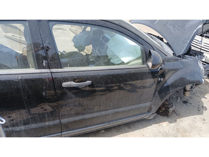 Recambio de puerta delantera derecha para dodge caliber 2.0 crd referencia OEM IAM    Recambio de puerta delantera derecha para dodge caliber 2.0 crd referencia OEM IAM