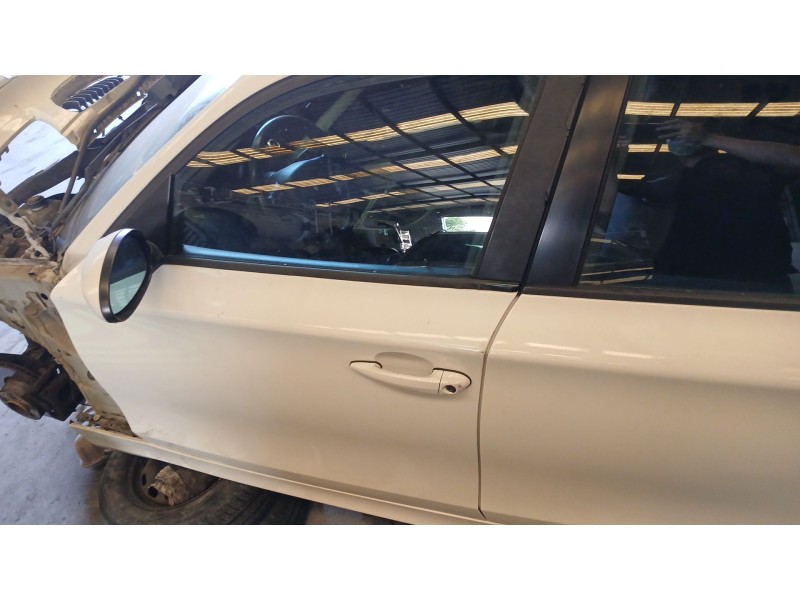 Recambio de puerta delantera izquierda para bmw 1 (e87) 118 d referencia OEM IAM    Recambio de puerta delantera izquierda para bmw 1 (e87) 118 d referencia OEM IAM