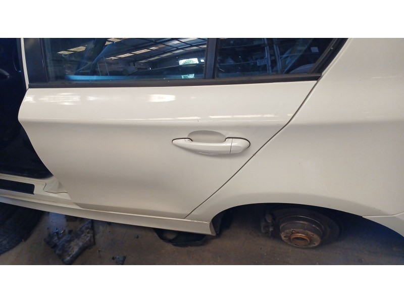 Recambio de puerta trasera izquierda para bmw 1 (e87) 118 d referencia OEM IAM   