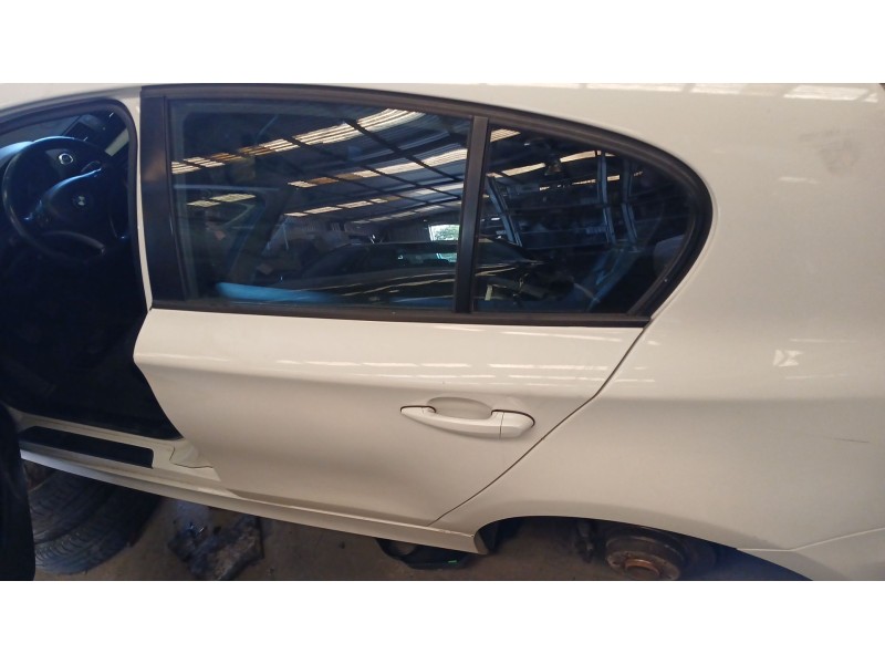 Recambio de puerta trasera izquierda para bmw 1 (e87) 118 d referencia OEM IAM   