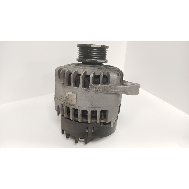 Recambio de alternador para opel zafira b furgoneta/monovolumen (a05) 1.9 cdti van (m75) referencia OEM IAM 1022118642  