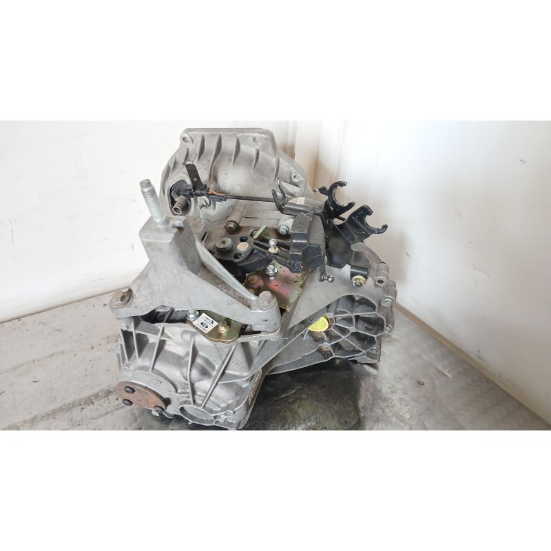 Recambio de caja cambios para ford focus i furgoneta/station wagon (dnw) 1.8 tddi referencia OEM IAM 3S4R7002 T1GB1 