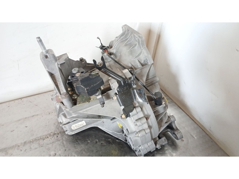 Recambio de caja cambios para ford focus i furgoneta/station wagon (dnw) 1.8 tddi referencia OEM IAM 3S4R7002 T1GB1 