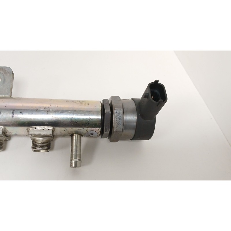 Recambio de rampa inyectora para fiat fiorino furgoneta/monovolumen (225_) 1.3 d multijet (225bxe1a) referencia OEM IAM 04452140