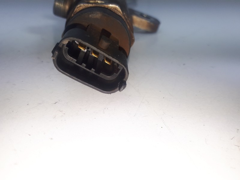 Recambio de rampa inyectora para opel zafira b cosmo referencia OEM IAM 55200266 0445214056 