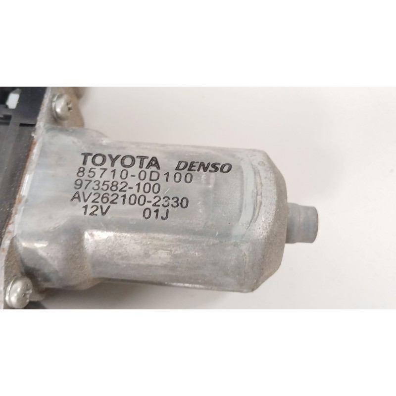 Recambio de elevalunas delantero derecho para toyota auris (_e15_) 2.0 d-4d (ade150_) referencia OEM IAM 857100D100  973582100