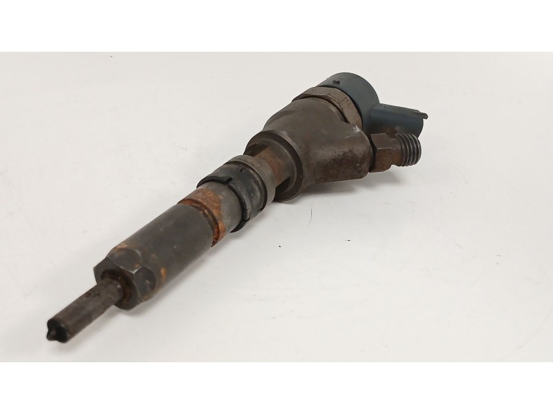 Recambio de inyector para peugeot 307 (3a/c) 2.0 hdi 110 referencia OEM IAM 0445110076  9641742880
