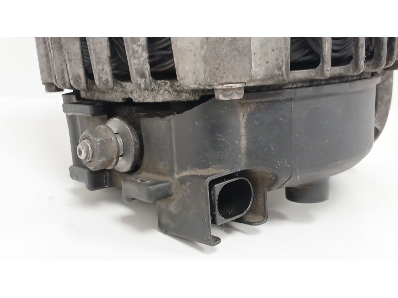 Recambio de alternador para bmw 1 (e87) 118 d referencia OEM IAM 7802261AI03  FG18S019 Recambio de alternador para bmw 1 (e87) 118 d referencia OEM IAM 7802261AI03  FG18S019