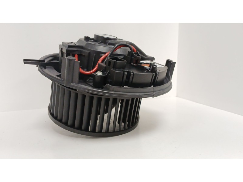 Recambio de motor calefaccion para seat leon (5f1) 1.6 tdi referencia OEM IAM 5Q1819021 T1016776J 5Q0907521A