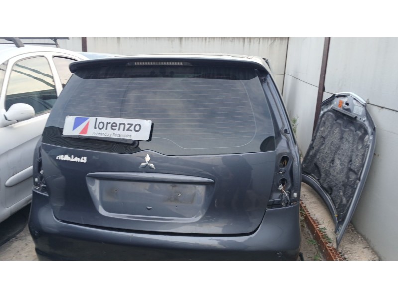 Recambio de porton trasero para mitsubishi grandis (na_w) 2.0 di-d (na8w) referencia OEM IAM    Recambio de porton trasero para mitsubishi grandis (na_w) 2.0 di-d (na8w) referencia OEM IAM