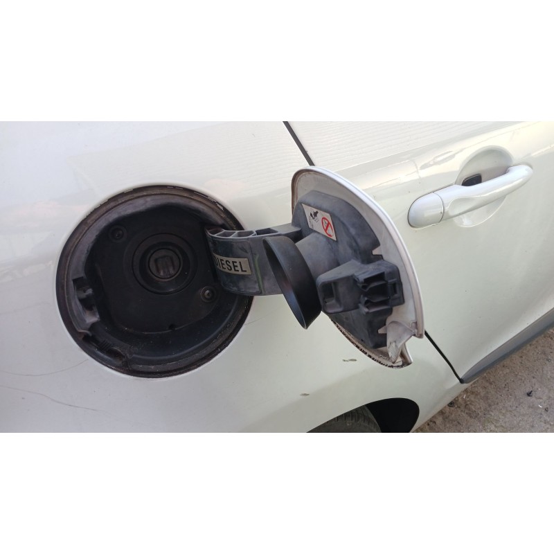 Recambio de tapa exterior combustible para renault megane iii hatchback (bz0/1_, b3_) 1.5 dci referencia OEM IAM   