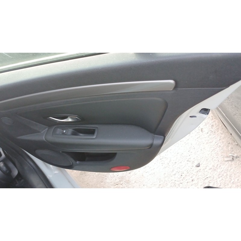 Recambio de elevalunas trasero derecho para renault laguna iii (bt0/1) 1.5 dci (bt00, bt0a, bt0t, bt1j) referencia OEM IAM   