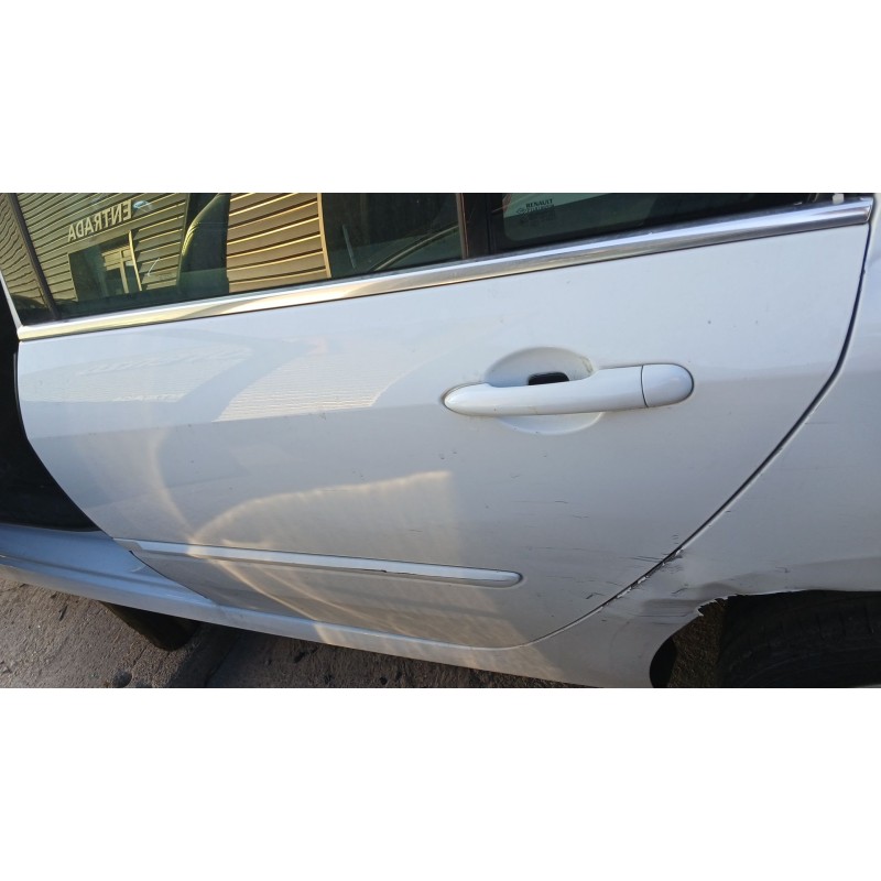 Recambio de puerta trasera izquierda para renault laguna iii (bt0/1) 1.5 dci (bt00, bt0a, bt0t, bt1j) referencia OEM IAM   