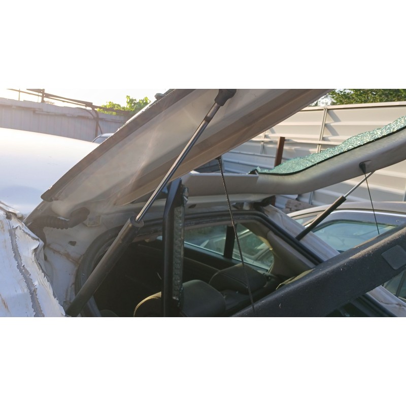 Recambio de amortiguadores maletero / porton para renault laguna iii (bt0/1) 1.5 dci (bt00, bt0a, bt0t, bt1j) referencia OEM IAM