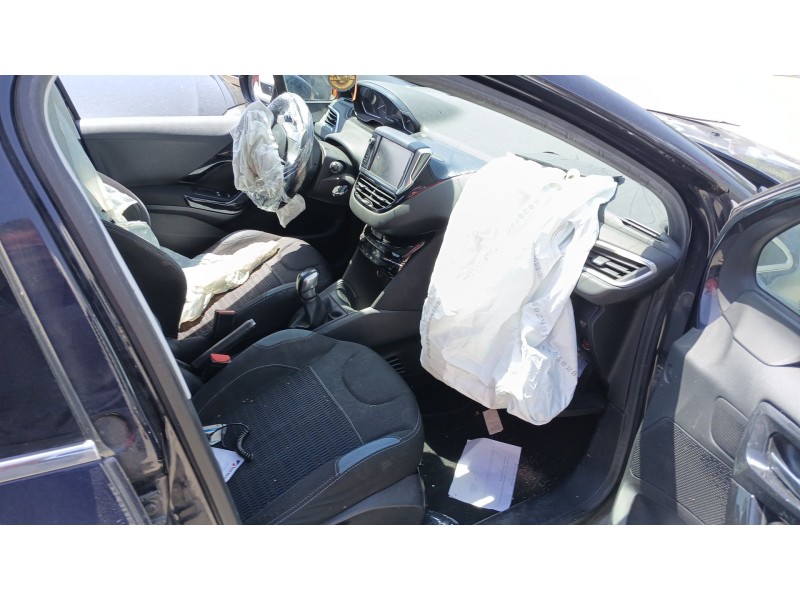 peugeot 208 i (ca_, cc_) del año 2015