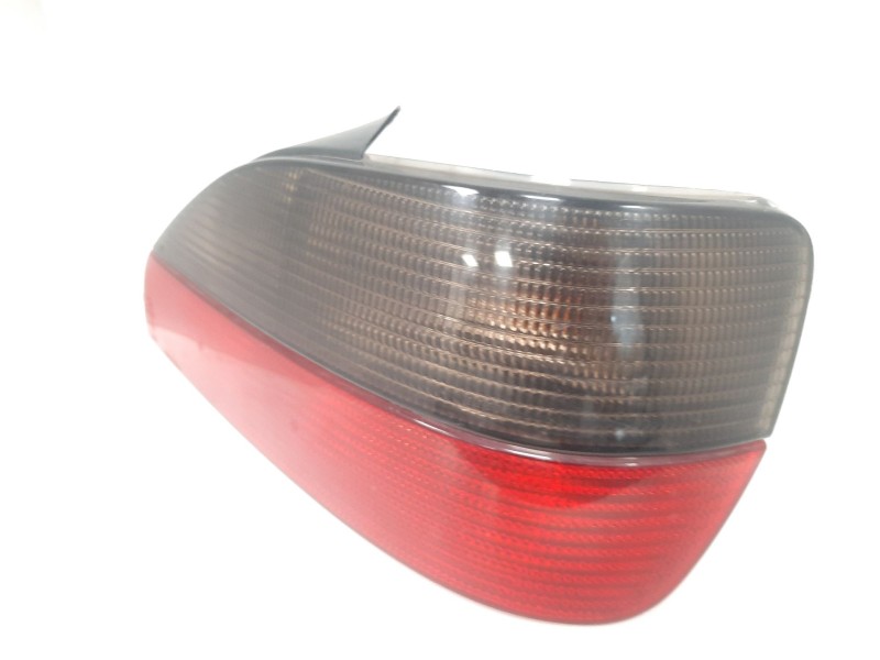 Recambio de piloto trasero derecho para peugeot 306 berlina 3/5 puertas (s1) 1.9 turbodiesel cat referencia OEM IAM  29654 