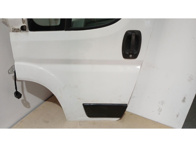 Recambio de puerta delantera izquierda para citroën jumper ii autobús 2.2 hdi 120 referencia OEM IAM   