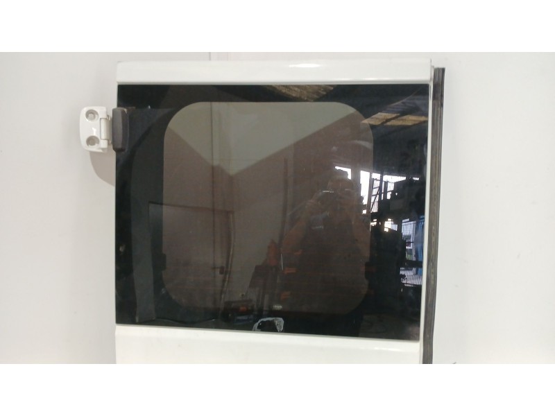 Recambio de puerta trasera izquierda para citroën jumper ii autobús 2.2 hdi 120 referencia OEM IAM   