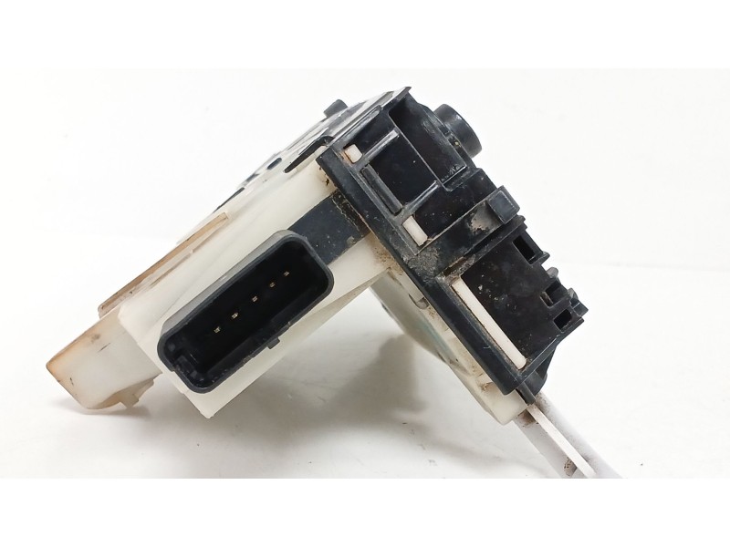 Recambio de cerradura puerta delantera derecha para peugeot 208 i (ca_, cc_) 1.6 hdi referencia OEM IAM 9812500780  