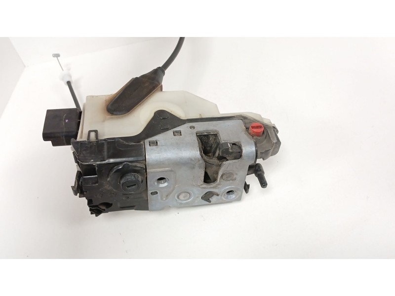 Recambio de cerradura puerta trasera derecha para peugeot 208 i (ca_, cc_) 1.6 hdi referencia OEM IAM 9812501180  