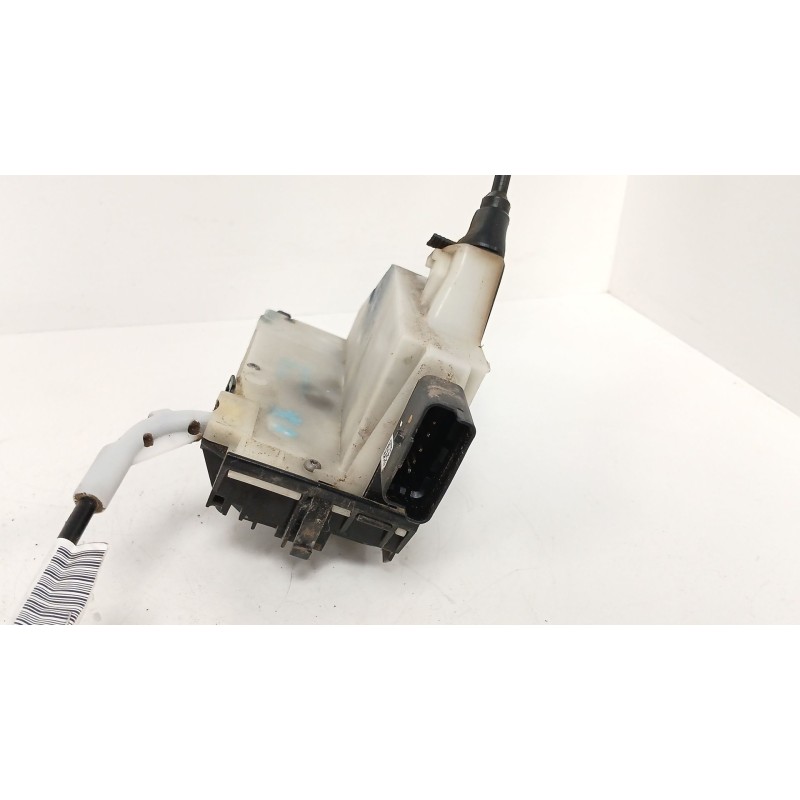 Recambio de cerradura puerta trasera derecha para peugeot 208 i (ca_, cc_) 1.6 hdi referencia OEM IAM 9812501180  