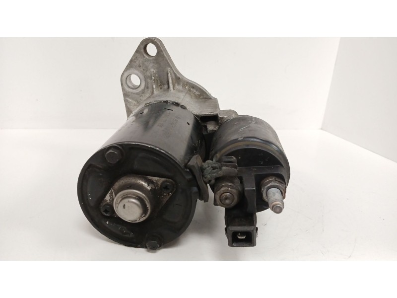Recambio de motor arranque para volkswagen golf iv (1j1) 1.6 16v referencia OEM IAM 0001120402  020911023T