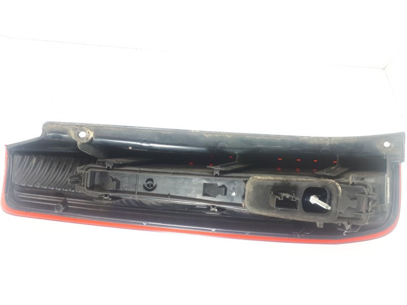 Recambio de piloto trasero derecho para ford fiesta (cbk) ambiente referencia OEM IAM   