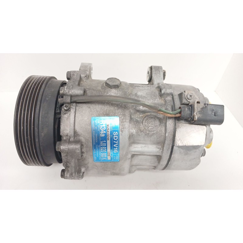 Recambio de compresor aire acondicionado para volkswagen golf iv (1j1) 1.6 16v referencia OEM IAM 1J0820803K  1233
