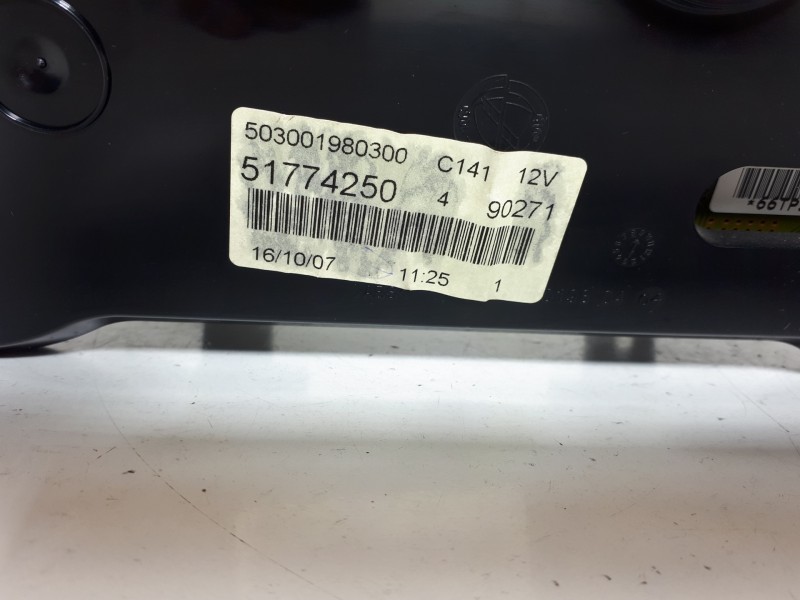 Recambio de cuadro instrumentos para fiat bravo (198) 1.9 16v dynamic multijet referencia OEM IAM 51774250  
