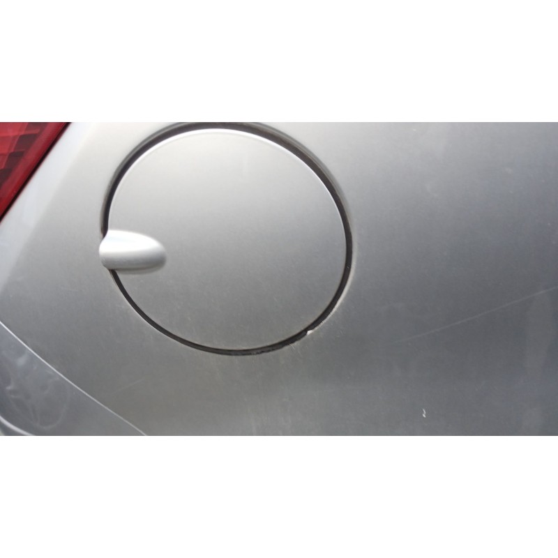 Recambio de tapa exterior combustible para opel corsa d (s07) 1.3 cdti (l08, l68) referencia OEM IAM   