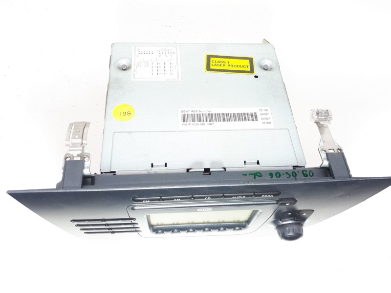Recambio de sistema audio / radio cd para seat leon (1p1) comfort limited referencia OEM IAM 1P1035186N87 SEZ1Z3F9295814 