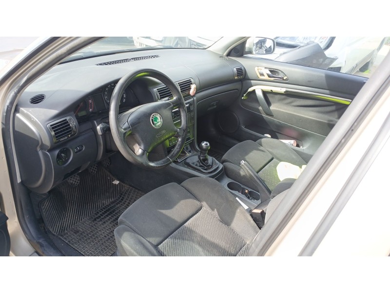 skoda superb i (3u4) del año 2005