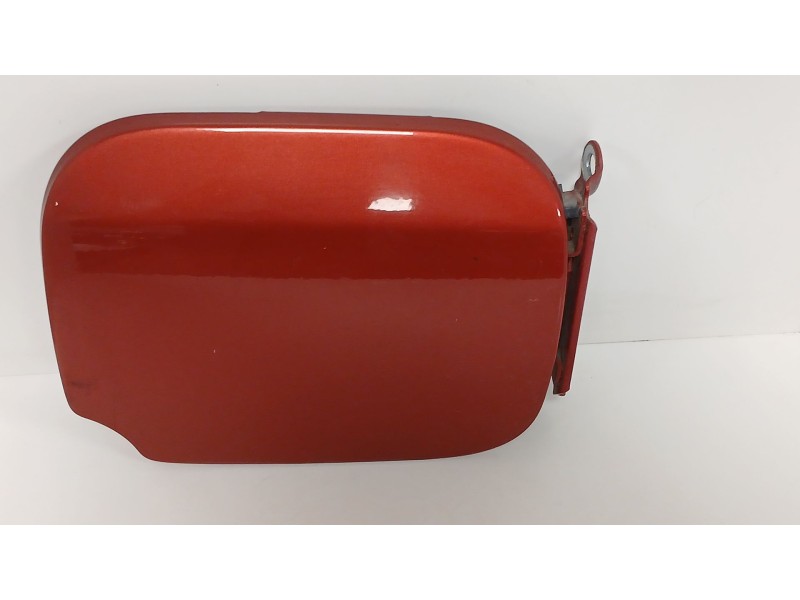 Recambio de tapa exterior combustible para dacia sandero ii 1.5 dci referencia OEM IAM   