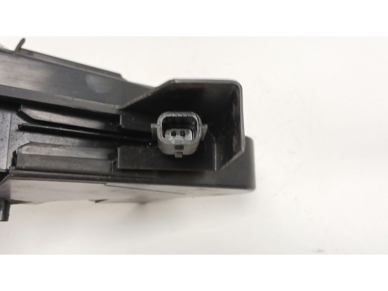 Recambio de cerradura puerta trasera derecha para dacia sandero ii 1.5 dci referencia OEM IAM 825022281R  