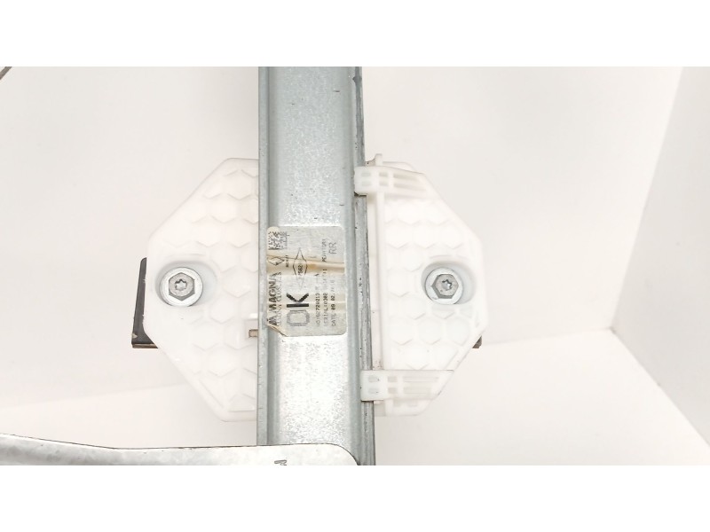 Recambio de elevalunas trasero derecho para dacia sandero ii 1.5 dci referencia OEM IAM   