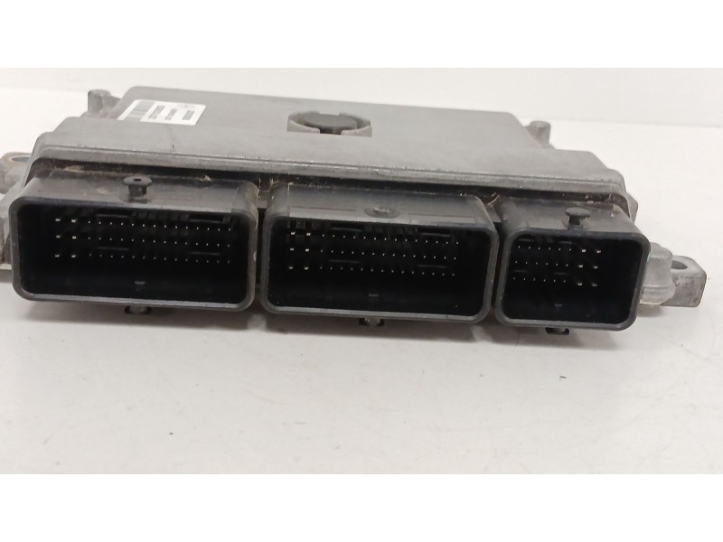 Recambio de centralita motor uce para renault captur i (j5_, h5_) 0.9 tce 90 referencia OEM IAM A3C0093160001 237105499R 2371029